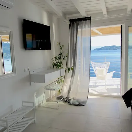 Evgenia Seafront House Semesterbostad